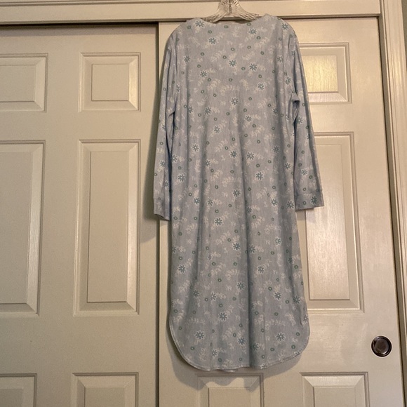Karen Neuburger Nightgown - Picture 5 of 5